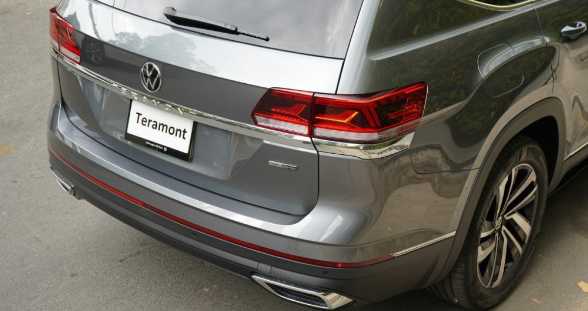 Đèn hậu LED sang trọng