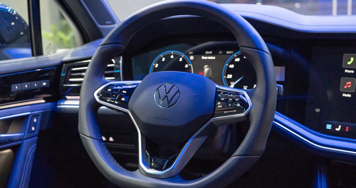 Trợ lực lái điện biến thiên theo tốc độ Servotronic