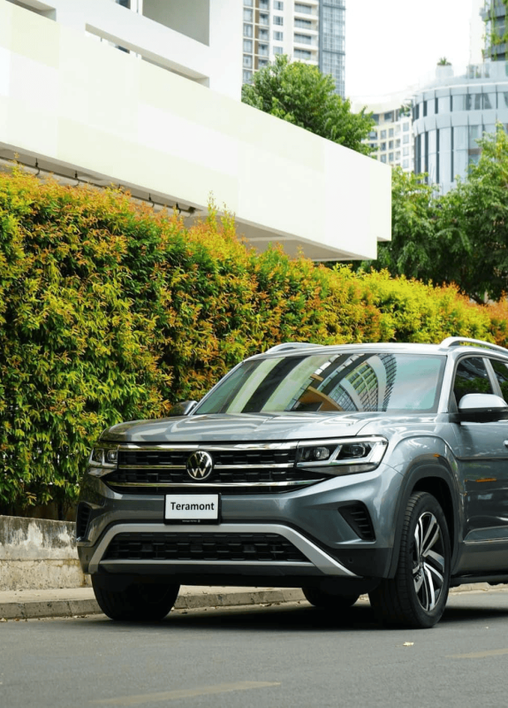 Với vô số tính năng hỗ trợ và bảo vệ được trang bị tiêu chuẩn trên Teramont, bạn chỉ cần tập trun vào niềm vui sau tay lái vì đã có Teramont chủ động cho mọi hành trình