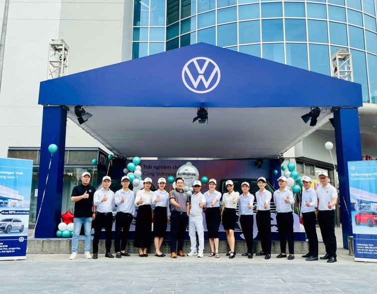 Tưng bừng Sự kiện trưng bày xe Volkswagen tại Lotte Mart thành phố Vinh